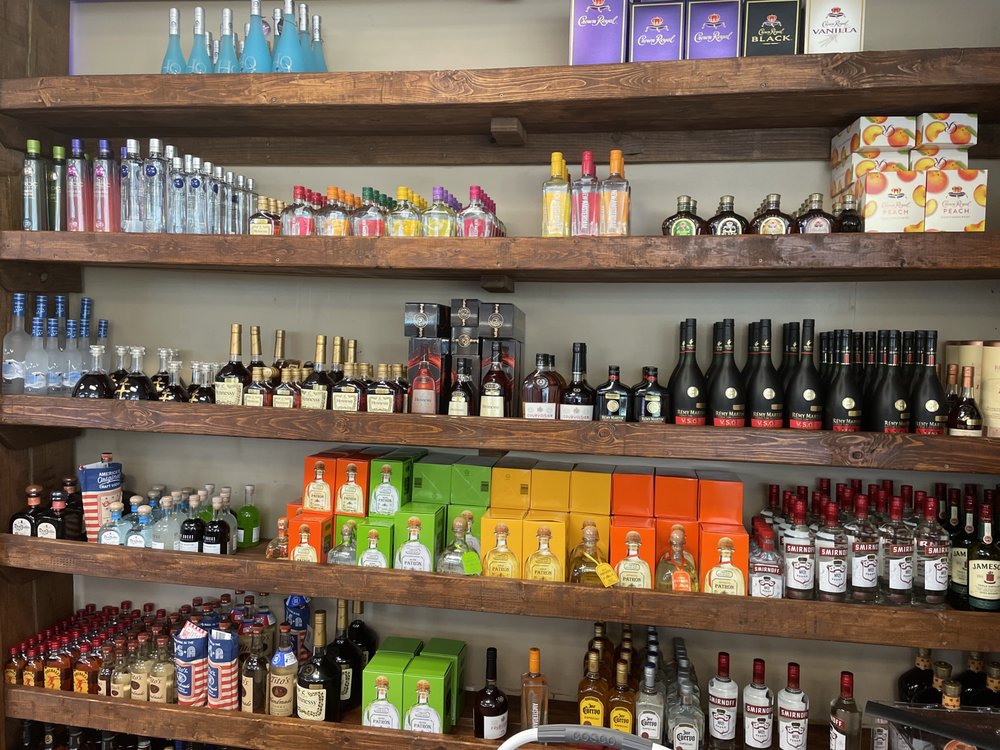 OCEAN LIQUOR AND SMOKE Updated October 2024 14 Photos 4333 Czech