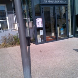 Les Moulins Bleus