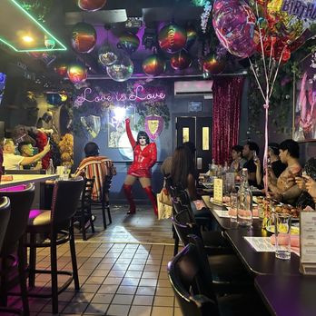 Kween Astoria - Gay Bars Near Me - New York, New York Kween Astoria - Gay Bars Near Me - New York, New York
