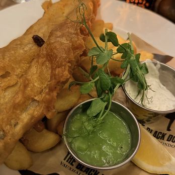 The Black Dog - Pubs Near Me - London, XGL The Black Dog - Pubs Near Me - London, XGL