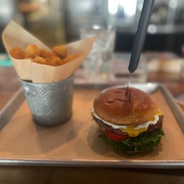 Edna Vees Burger