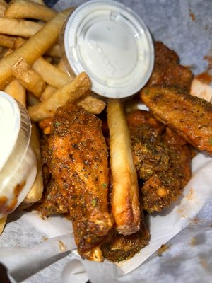 The Original J.R. Crickets in Midtown Atlanta by null