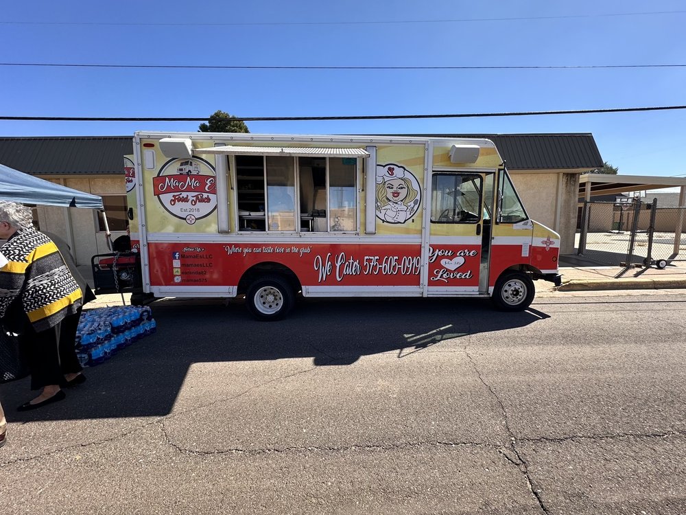 MaMa E's Food Truck Photos