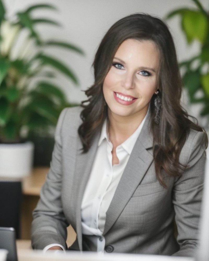 CARRIE FRYAR CARRIE FRYAR REALTY GROUP 208 E Oklahoma Ave, Guthrie