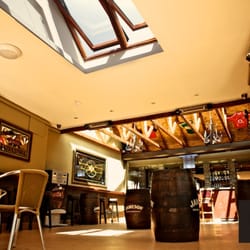 Dtwo - Dtwo Beer Garden Bar