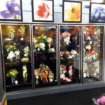 H-E-B - Beautiful selections at low prices - Grocery Near Me - San Antonio, Texas