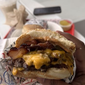 Irv's Burgers - Burgers Near Me - Malibu, California Irv's Burgers - Burgers Near Me - Malibu, California
