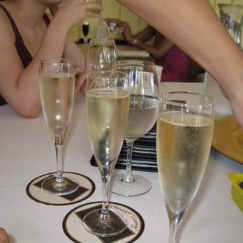 Mumm Napa - Wine Tasting Room Near Me - Rutherford, California