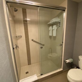 Hyatt Place Canton - Nice shower - Hotels Near Me - Canton, Ohio Hyatt Place Canton - Nice shower - Hotels Near Me - Canton, Ohio