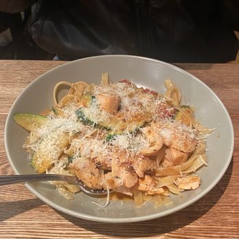 Divina Cucina - Salmon Special - Italian Near Me - Montrose, California