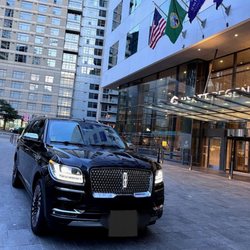 Tes Towncar and Limousine Service