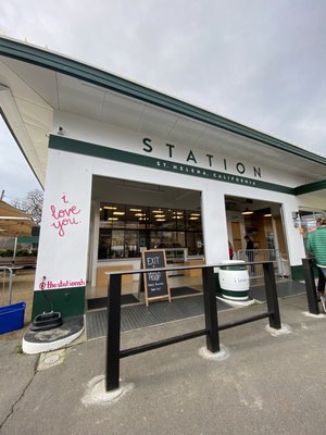 Station St. Helena by null