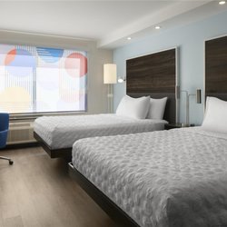Tru by Hilton Chicopee Springfield - Guest room