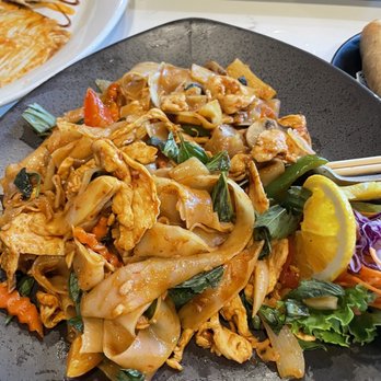 Thai Samurai - Pad Kee Mao (drunken noodles). So good! - Thai Near Me - Mount Juliet, Tennessee Thai Samurai - Pad Kee Mao (drunken noodles). So good! - Thai Near Me - Mount Juliet, Tennessee