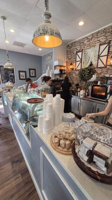 Le Vingt Trois Cafe & Bakery by null