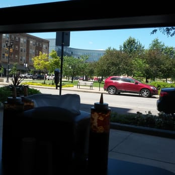 Smokey D's BBQ - Awesome tables by the window overlooking downtown - Barbeque Near Me - Des Moines, Iowa Smokey D's BBQ - Awesome tables by the window overlooking downtown - Barbeque Near Me - Des Moines, Iowa
