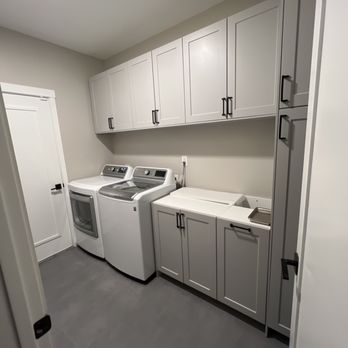 Reilex Construction - Laundry room - still waiting on countertops (different contractor) - Tiling Near Me