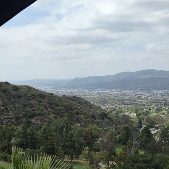 Castaway Burbank - Bars Near Me - Burbank, California