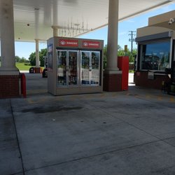 Kroger - Free gas from Mom.. gas price 2.26  I got $0.20 off for my Kroger points =  full tank of gas 2.06  12 gallons. Cool snack area.