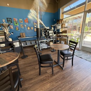 Chicky's Coffee - Plenty of seats by the roasters - Coffee Roasteries Near Me - Bernalillo, New Mexico