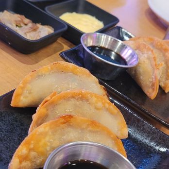 Kamitoku Japanese Hotpot  - Gyoza happy hour - Japanese Near Me - Honolulu, Hawaii