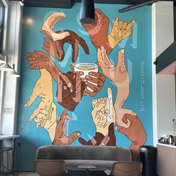 HŌM Coffee - Seating area - Bakeries Near Me - Hercules, California