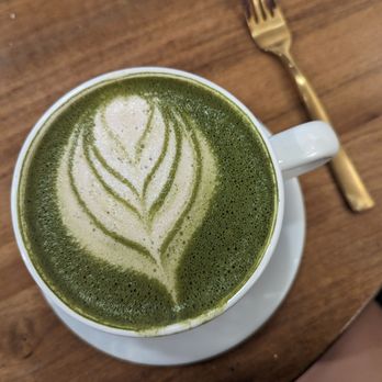 Craft & Common - Strawberry matcha latte - Coffee & Tea Near Me - Orlando, Florida Craft & Common - Strawberry matcha latte - Coffee & Tea Near Me - Orlando, Florida