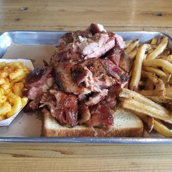 Earl's BBQ - Heap of meat - large order of rib tips - Donuts Near Me - Chicago, Illinois