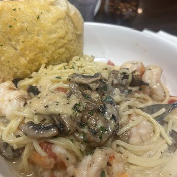 Noni Vita - Shrimp scampi - Italian Near Me - Manteca, California Noni Vita - Shrimp scampi - Italian Near Me - Manteca, California