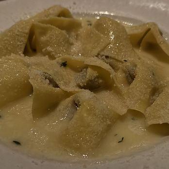 Sotto - Cappellacci - Italian Near Me - Cincinnati, Ohio