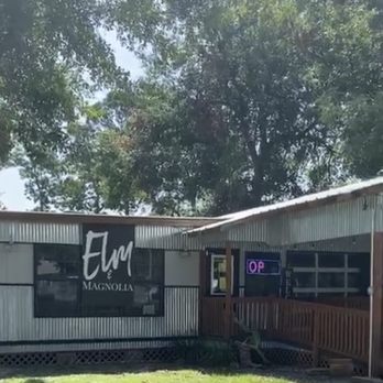Elm & Magnolia - Lots of parking, great patio, love this place - Pizza Near Me - Spring, Texas Elm & Magnolia - Lots of parking, great patio, love this place - Pizza Near Me - Spring, Texas