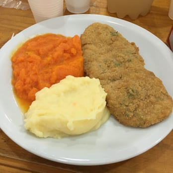 El Buen Libro - Media guarnición de suprema de pollo con puré mixto: $32.5 neto - Sandwiches Near Me - Buenos Aires, C