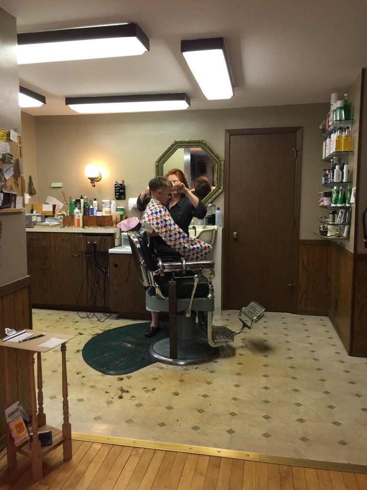 ANN THE BARBER 10 Photos Barbers W5129 E Division St, Fond du Lac