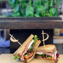 Casabe Fruit Store & Delicatessen - Prosciutto & Fresh Mozzarella