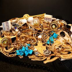 Copper State Coin & Bullion - Turn your gold into cash Sell jewelry, rings & chains for top prices. Fast, trusted service in Phoenix & Scottsdale.
