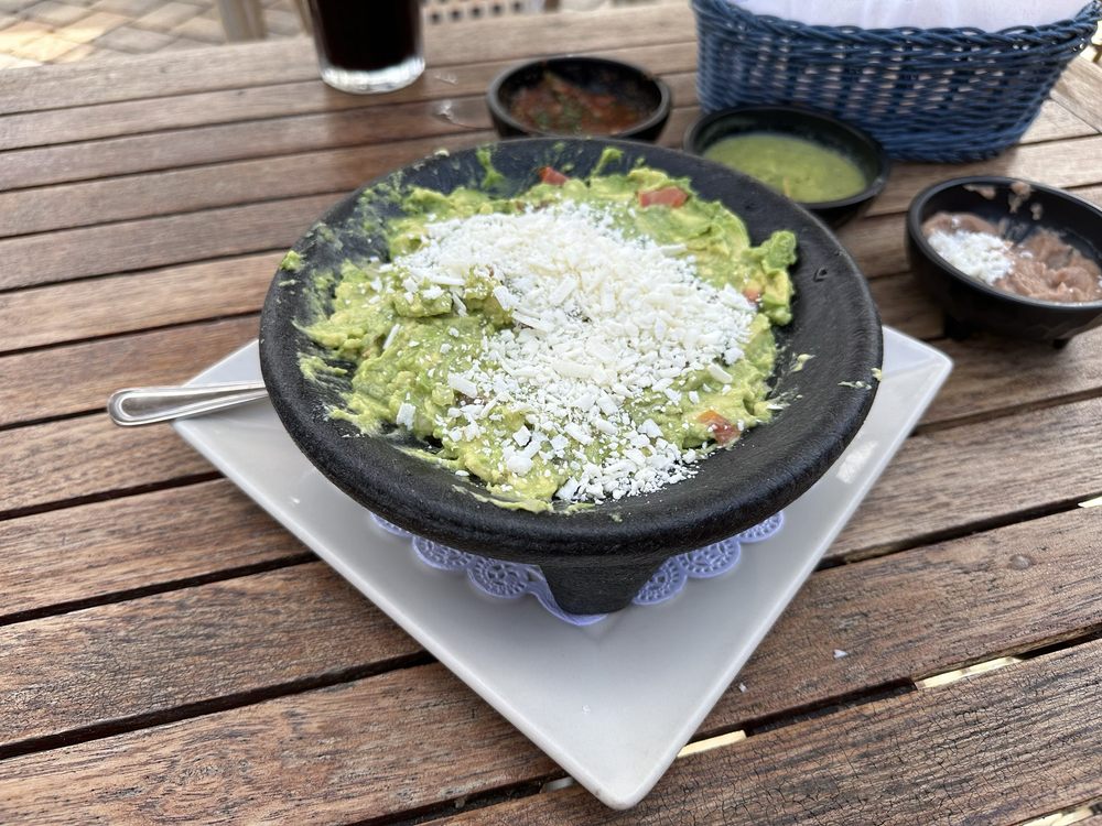 El Coronel Restaurant