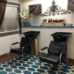 Medical Lake Salon - Cozy!