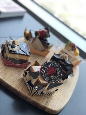 JJ Bakery by null