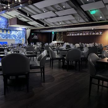 Gordon Ramsay Hell's Kitchen - Terrible..place empty and the hostess puts us in the back by the wall. Asked to move and she said no.. - Steakhouses Near Me - Stateline, Nevada Gordon Ramsay Hell's Kitchen - Terrible..place empty and the hostess puts us in the back by the wall. Asked to move and she said no.. - Steakhouses Near Me - Stateline, Nevada