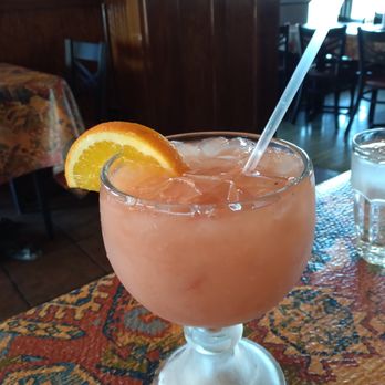 La Quinta De Los Reyes - Guava margarita - Mexican Near Me - Aurora, Illinois