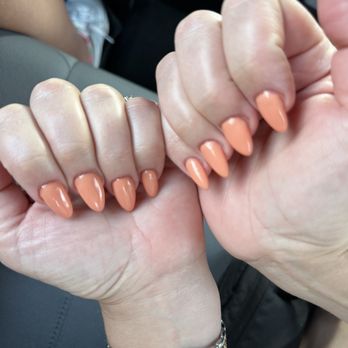 Lavish Nails & Spa - Nail Salons Near Me - Orlando, Florida
