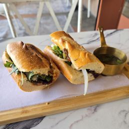 Bánh Mì Ốp-la Pate / Fried Sunny Egg Baguette With Pate