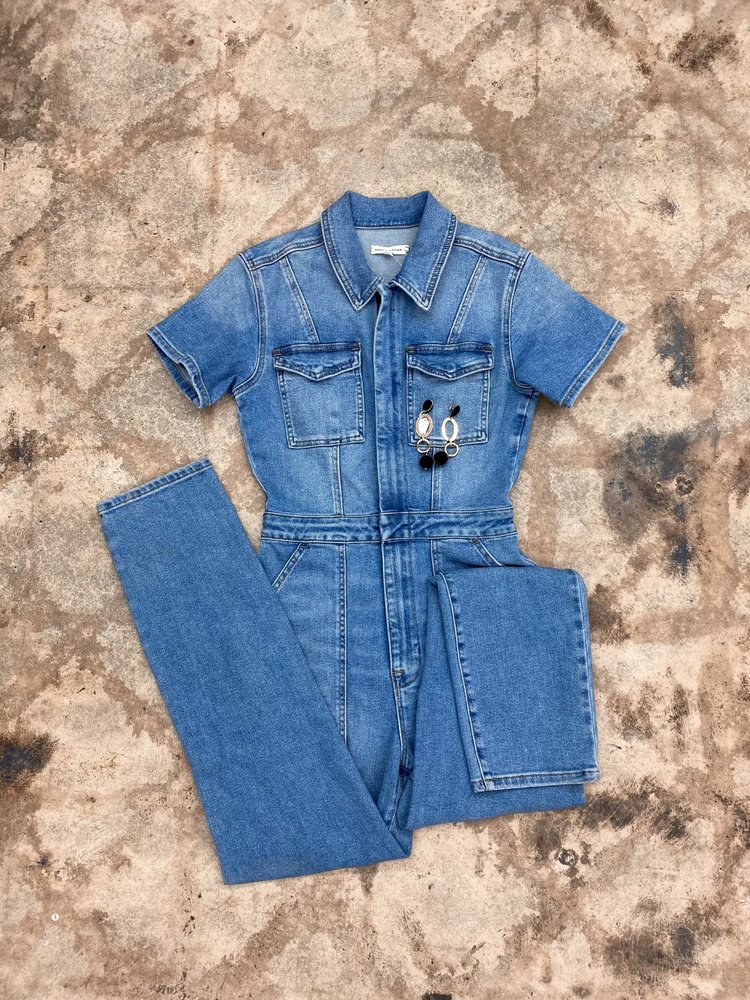 WearLuv Consignment Image