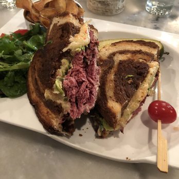 Vaudeville - Reuben Sabdwich - New American Near Me - Fredericksburg, Texas