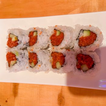 Sushi Tanuki - Spicy Tuna Roll - Sushi Bars Near Me - Las Vegas, Nevada Sushi Tanuki - Spicy Tuna Roll - Sushi Bars Near Me - Las Vegas, Nevada