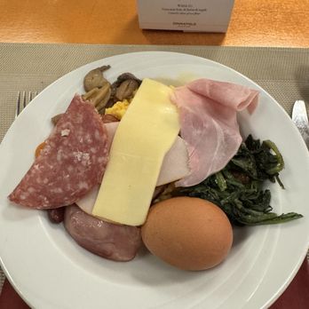 Starhotels Metropole - Breakfast - Hotels Near Me - Rome, RM Starhotels Metropole - Breakfast - Hotels Near Me - Rome, RM