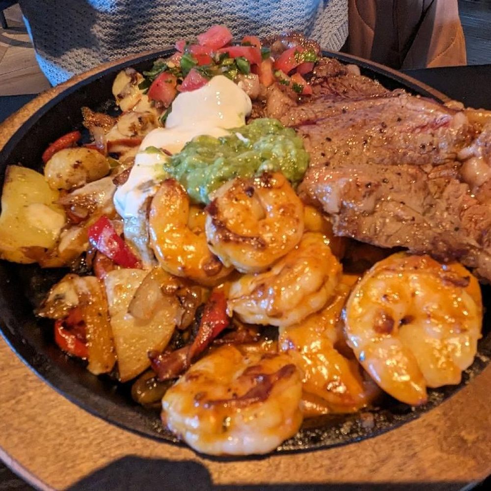 La Popular - Steak and shrimp fajitas - Cocktail Bars Near Me - Claremont, California