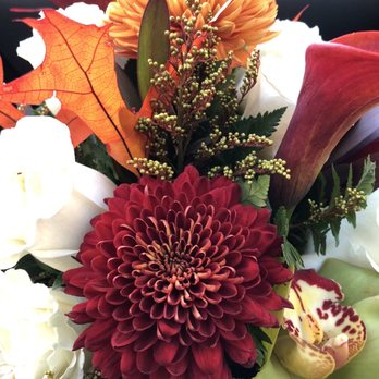 Baeza's Flowers & Decorations - Florists Near Me - Bronx, New York