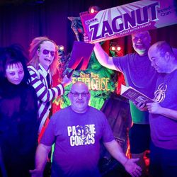 Pastime Comics - Mega con Orlando