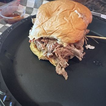 The Thumb - Pulled pork sandwich - Barbeque Near Me - Scottsdale, Arizona The Thumb - Pulled pork sandwich - Barbeque Near Me - Scottsdale, Arizona
